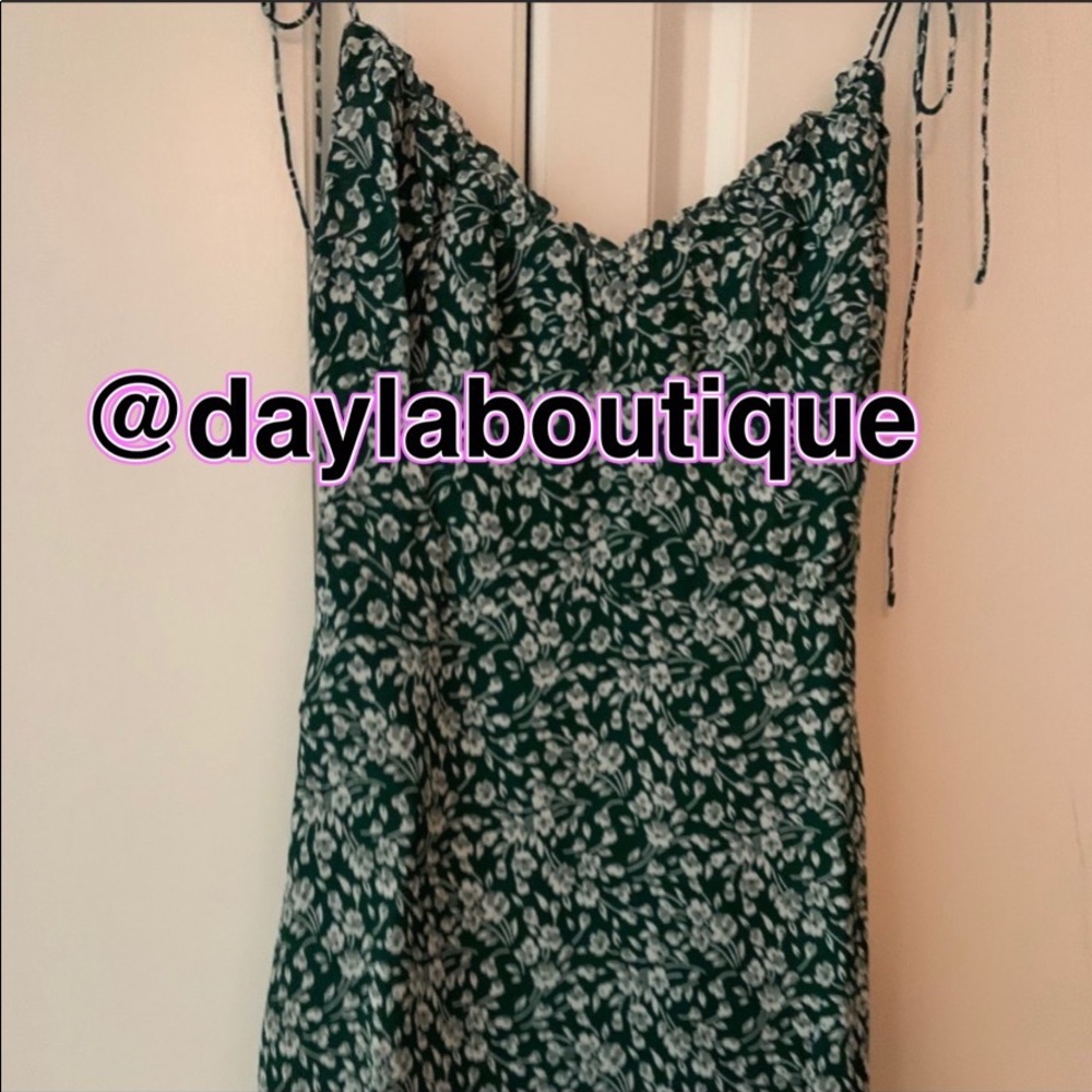 Reformation Esther Dress Shamrock ASO Taylor Swift - Picture 9 of 12
